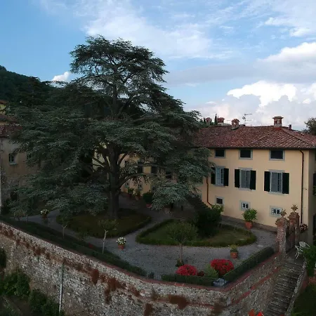 Leoni Villa *